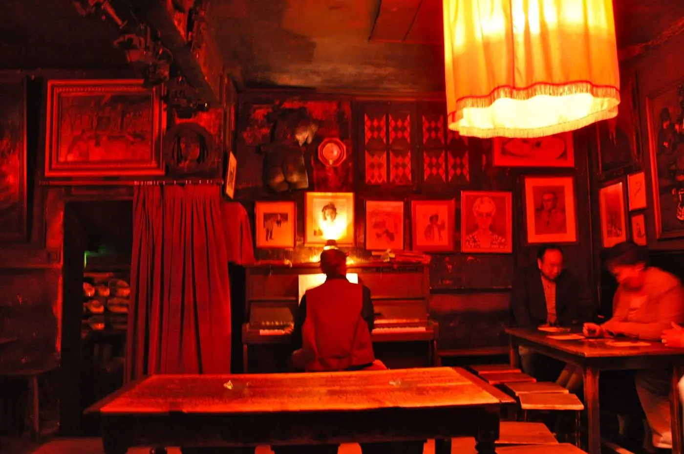 Кабаре «Le Lapin Agile» («Ловкий кролик») — фото 4